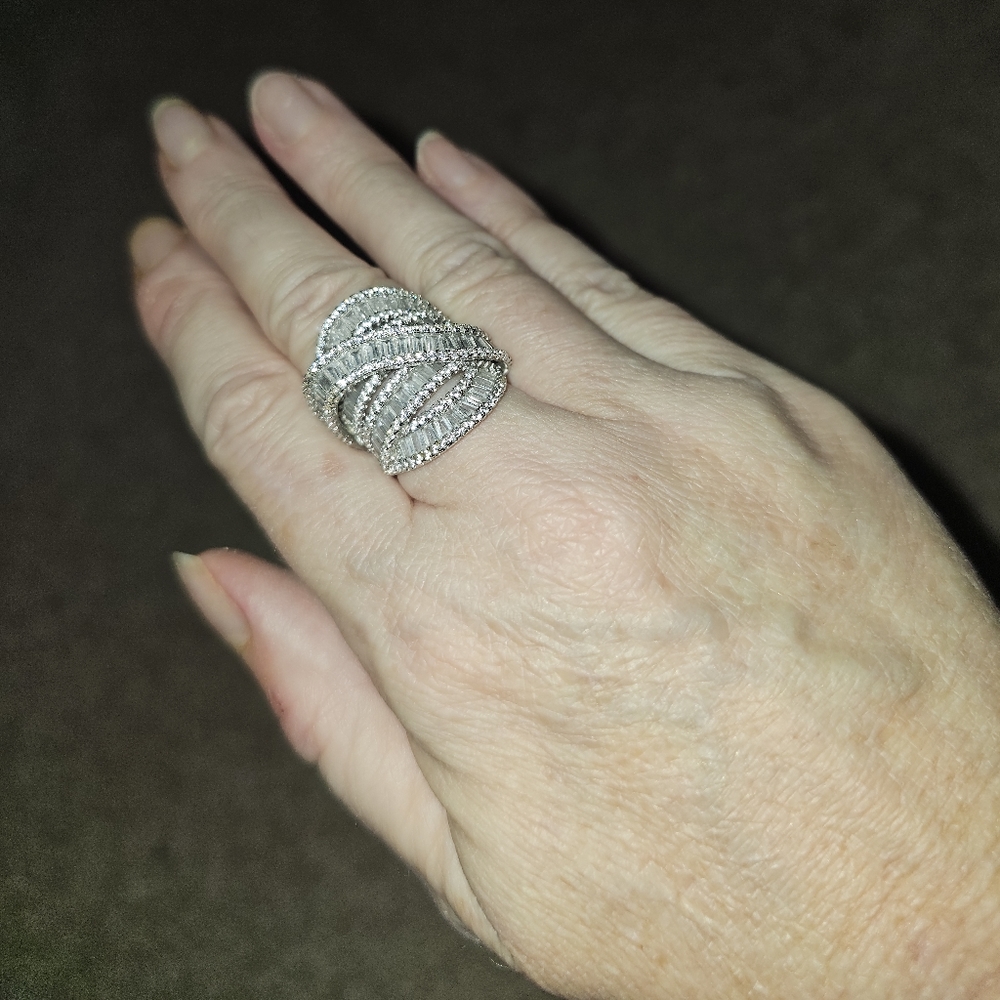 Silver Ring with real diamonds